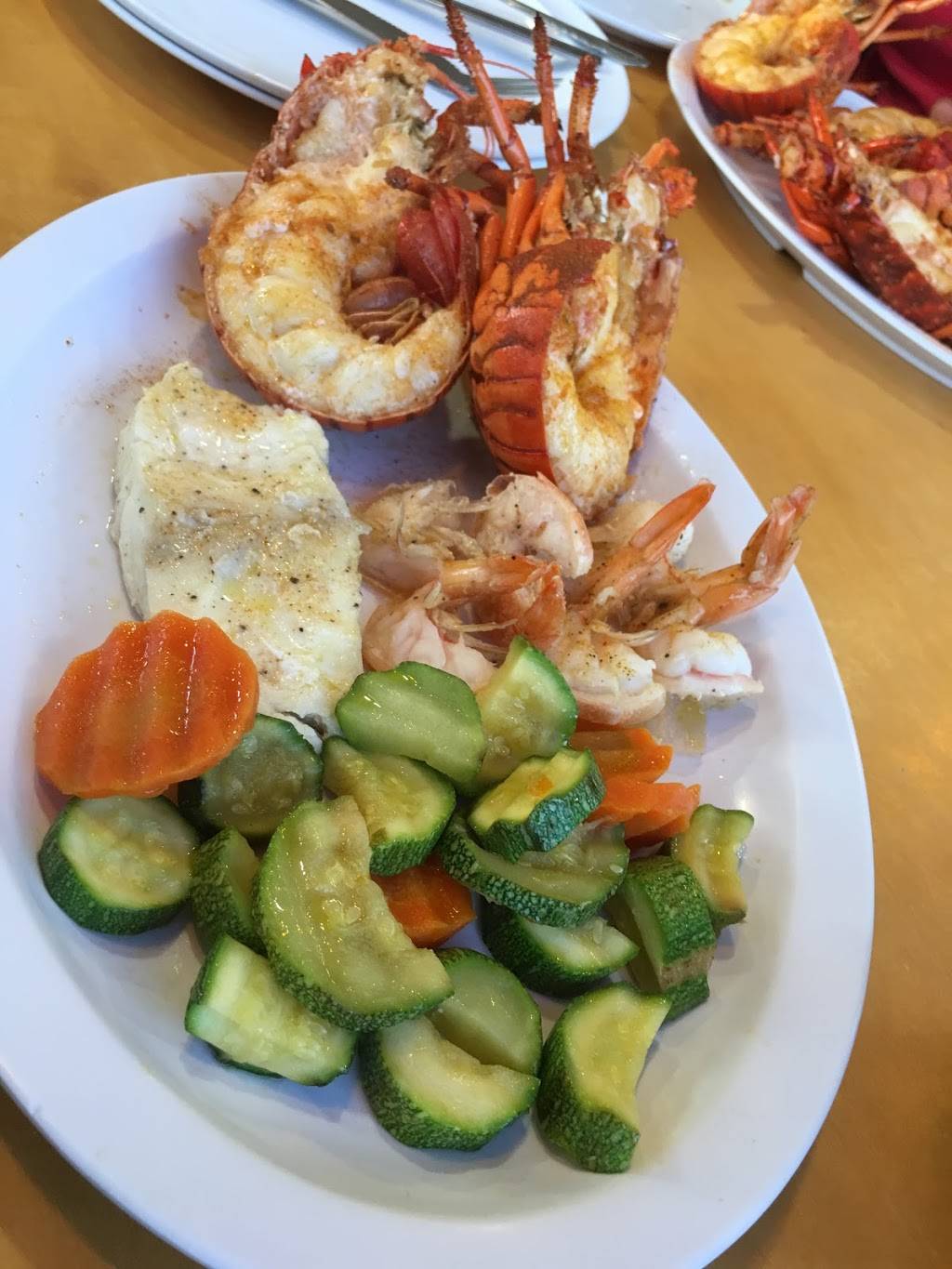 Restaurant Bar El Guero | restaurant | Anzuelo 15, Puerto Nuevo, 22716 Rosarito, B.C., Mexico | 016616141702 OR +52 661 614 1702