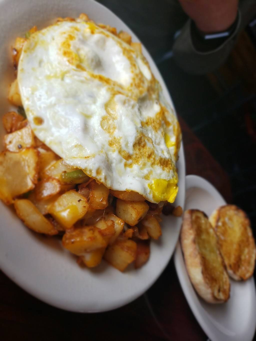 Rock The Dock Pub & Grill | restaurant | 535 Dock St # 118, Tacoma, WA 98402, USA | 2532725004 OR +1 253-272-5004