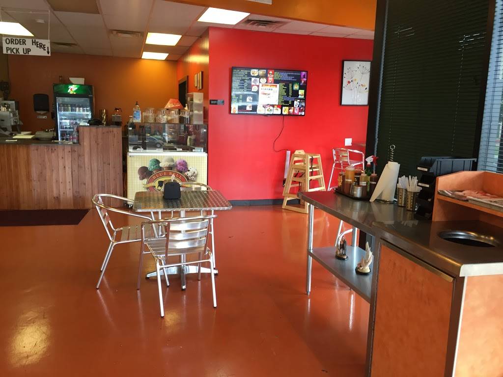 Mango King Loncheria | restaurant | 10205 N Lamar Blvd suite 135, Austin, TX 78753, USA | 5123000515 OR +1 512-300-0515