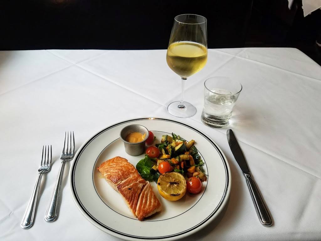 The Grill on the Alley | restaurant | 13270 Dallas Pkwy, Dallas, TX 75240, USA | 2144591601 OR +1 214-459-1601