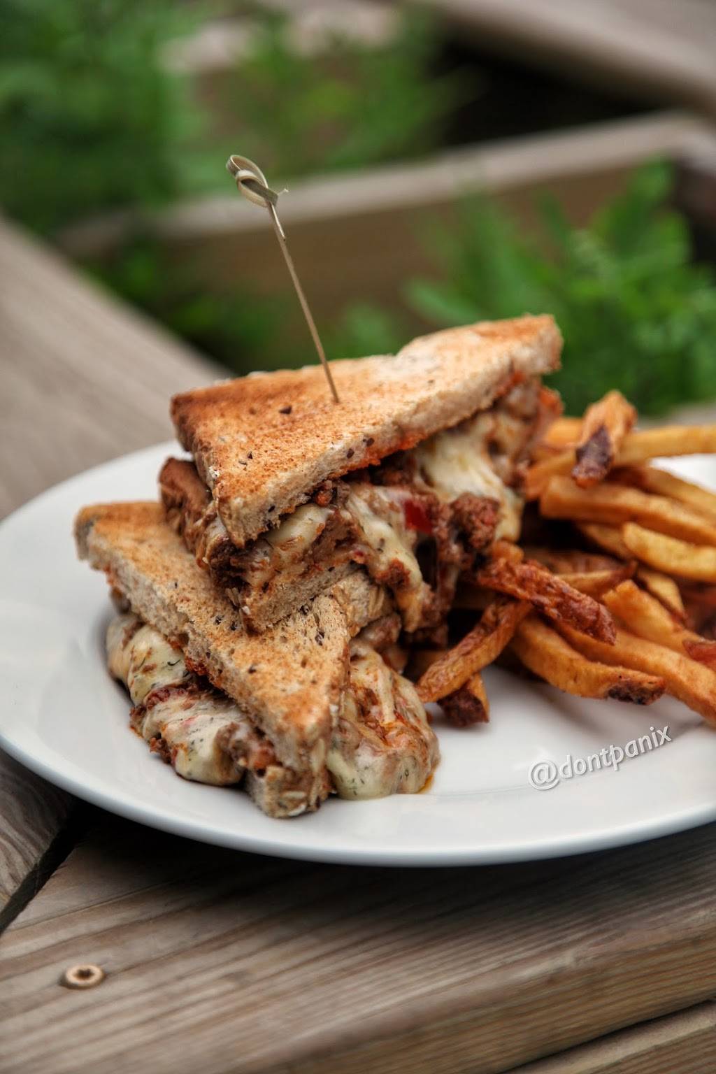 South Brooklyn Foundry | restaurant | 6909 3rd Ave, Brooklyn, NY 11209, USA | 7183335287 OR +1 718-333-5287