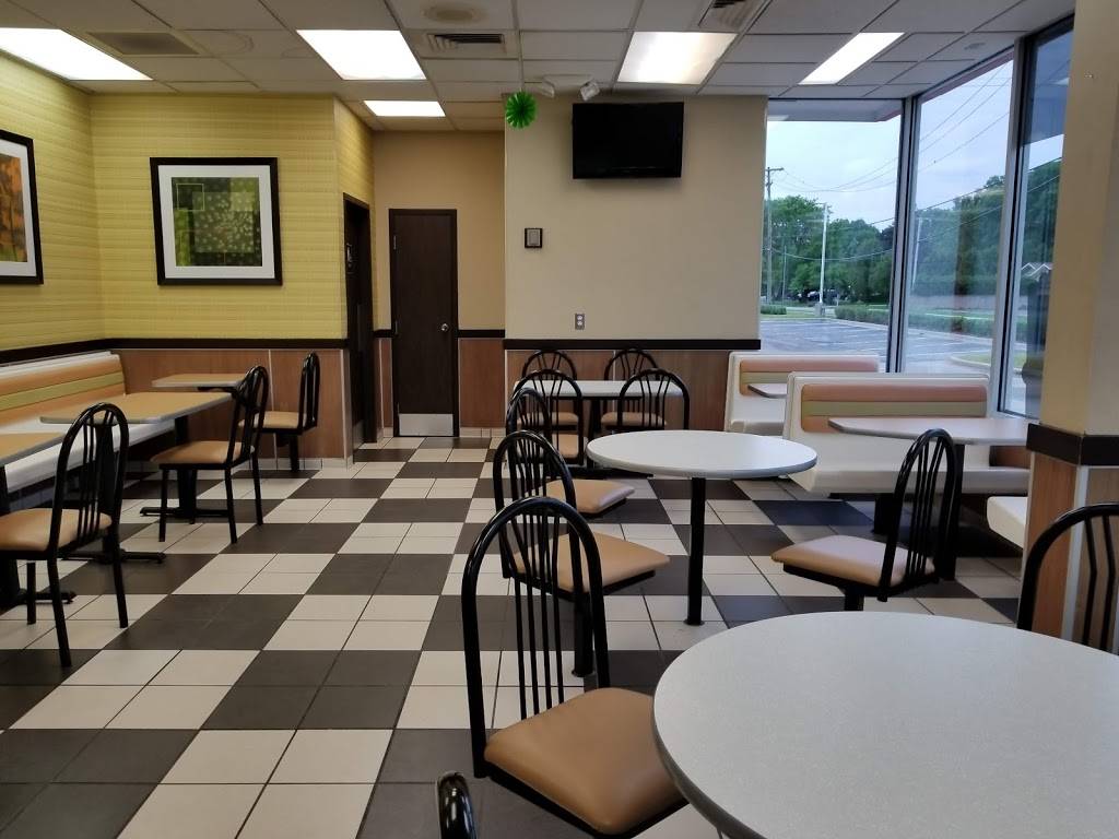 McDonalds | cafe | 24020 Orchard Lake Rd, Farmington Hills, MI 48336, USA | 2484772011 OR +1 248-477-2011