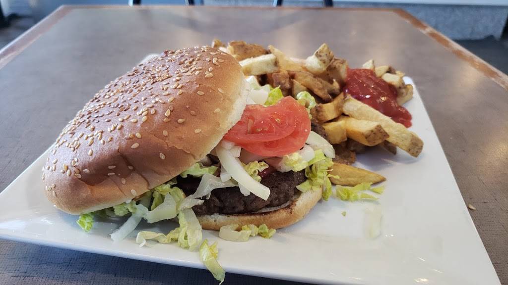 Pizza Des Hautes Plaines | restaurant | 760 Boulevard des Hautes-Plaines, Gatineau, QC J8Z 3N3, Canada | 8197729999 OR +1 819-772-9999