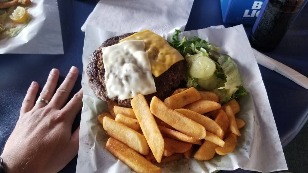 Friends Bar & Grill | restaurant | 12207 Natural Bridge Rd, Bridgeton, MO 63044, USA | 3147393000 OR +1 314-739-3000