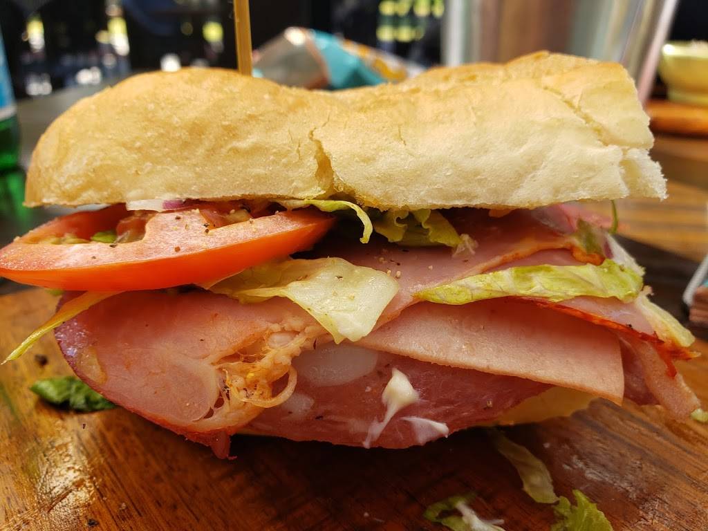 Peiranos Market & Delicatessen | restaurant | 204 E Main St, Ventura, CA 93001, USA | 8056289028 OR +1 805-628-9028