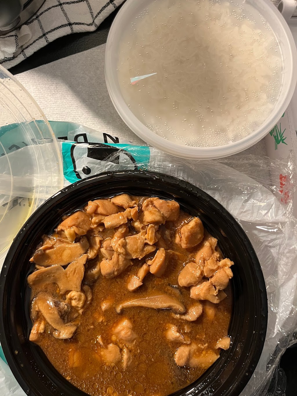 Yangs Braised Chicken Rice, Cupertino | restaurant | 10815 N Wolfe Rd #101b, Cupertino, CA 95014, USA | 4089316288 OR +1 408-931-6288