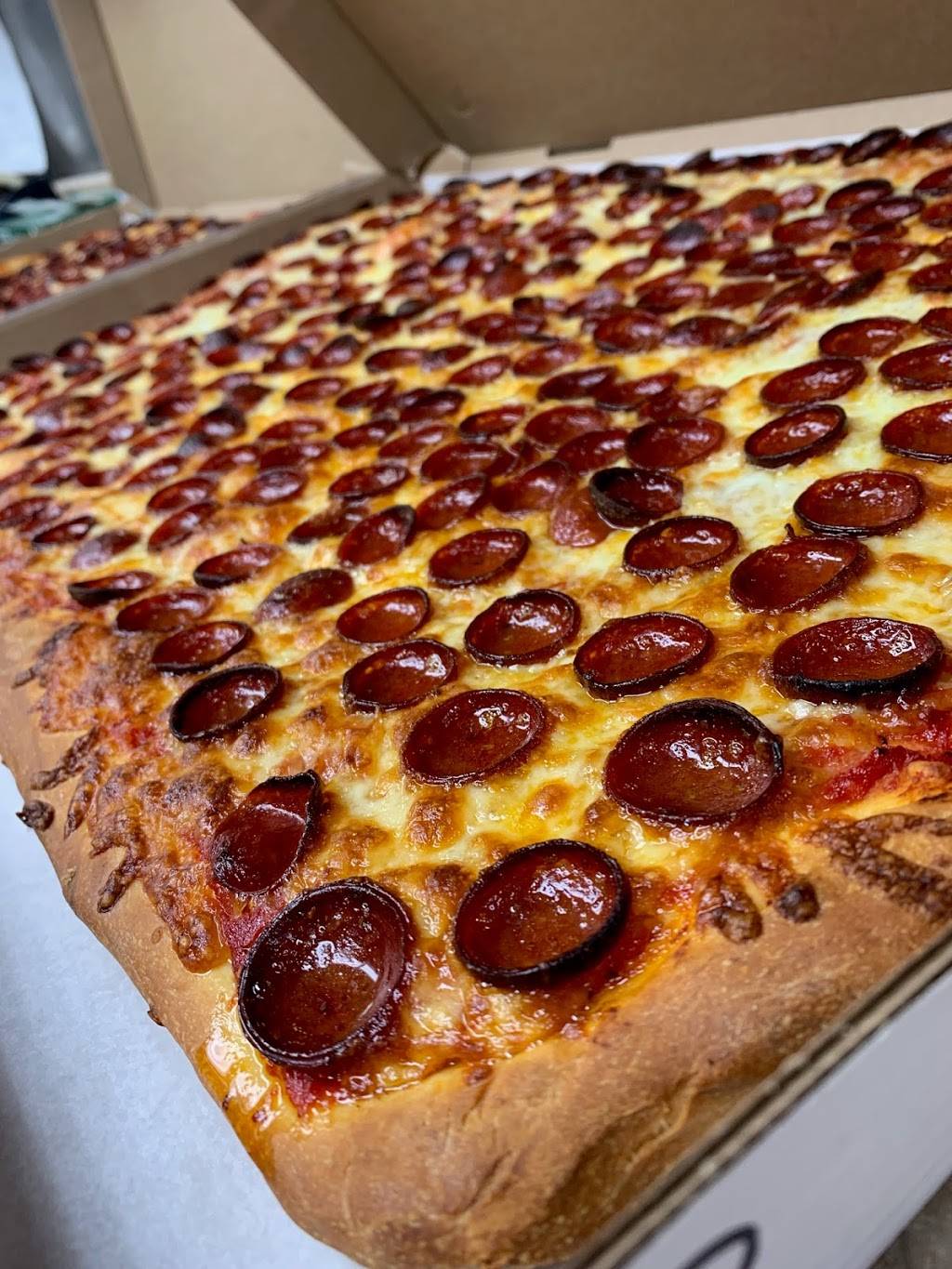 Pizza Express | restaurant | 1993 Broadway, Buffalo, NY 14212, USA | 7168974870 OR +1 716-897-4870