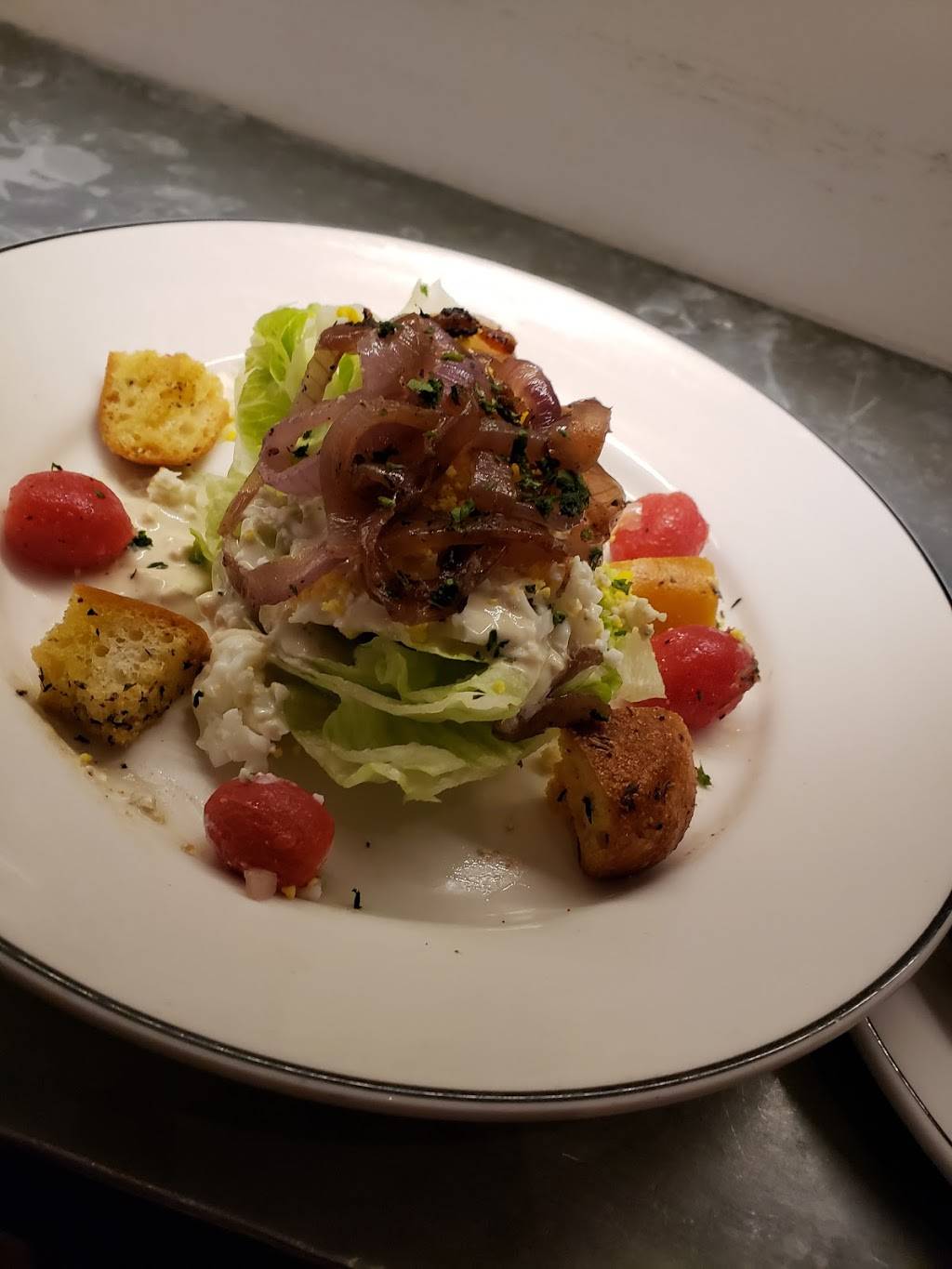 Pearl Dive Oyster Palace | restaurant | 1612 14th St NW, Washington, DC 20009, USA | 2023191612 OR +1 202-319-1612