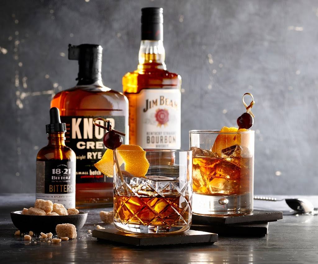 The Melting Pot | restaurant | 2 Bridge Ave, Red Bank, NJ 07701, USA | 7324759222 OR +1 732-475-9222