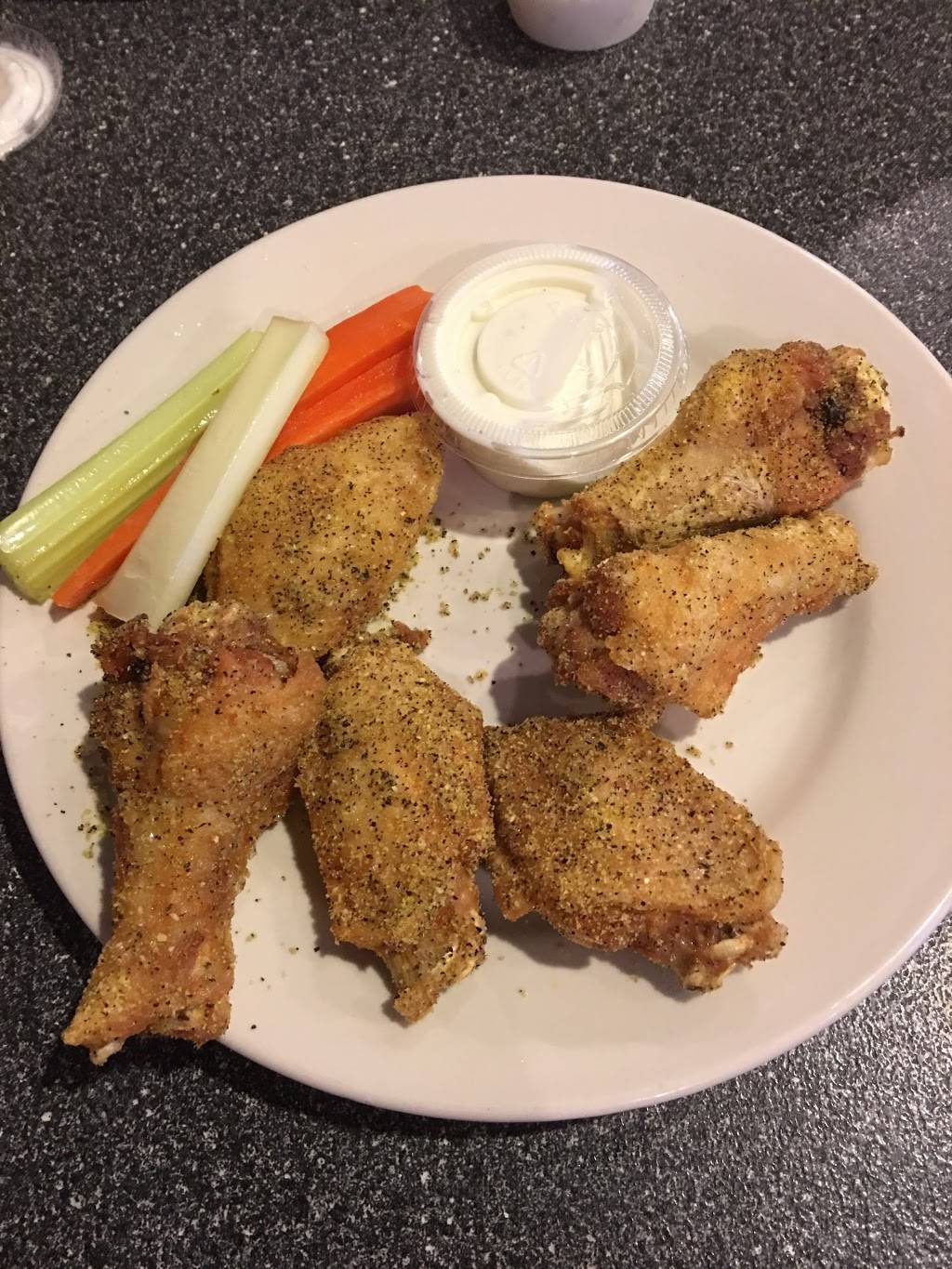 Wing-It | restaurant | 11018 Old St Augustine Rd, Jacksonville, FL 32257, USA | 9042626652 OR +1 904-262-6652