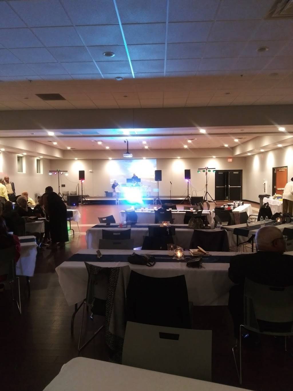 Disabled American Veterans | restaurant | 14605 E US Hwy 40, Kansas City, MO 64136, USA | 8167658787 OR +1 816-765-8787