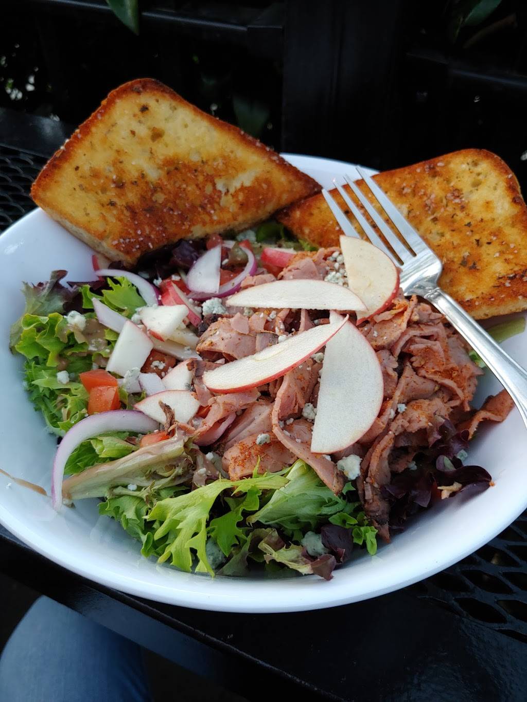 Hanks Bar and Grill | restaurant | 524 N K St, Tacoma, WA 98403, USA | 2536273480 OR +1 253-627-3480