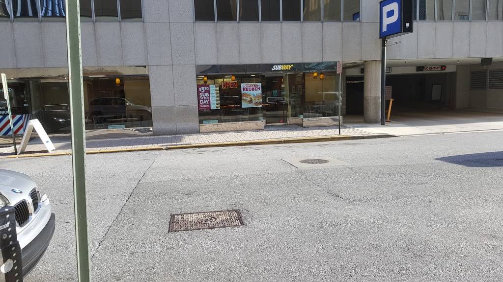 Subway | restaurant | PNC Bank Center, 222 Delaware Ave Suite 1, Wilmington, DE 19801, USA | 3026565045 OR +1 302-656-5045