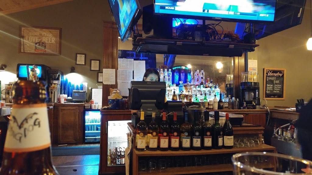 Copper House Grill | restaurant | 1155 Airport Rd, Pleasant Valley, WV 26554, USA | 3045348323 OR +1 304-534-8323