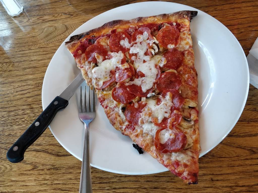 Anacapri Pizzeria | restaurant | 605 N Atlantic Ave, Cocoa Beach, FL 32931, USA | 3218682266 OR +1 321-868-2266