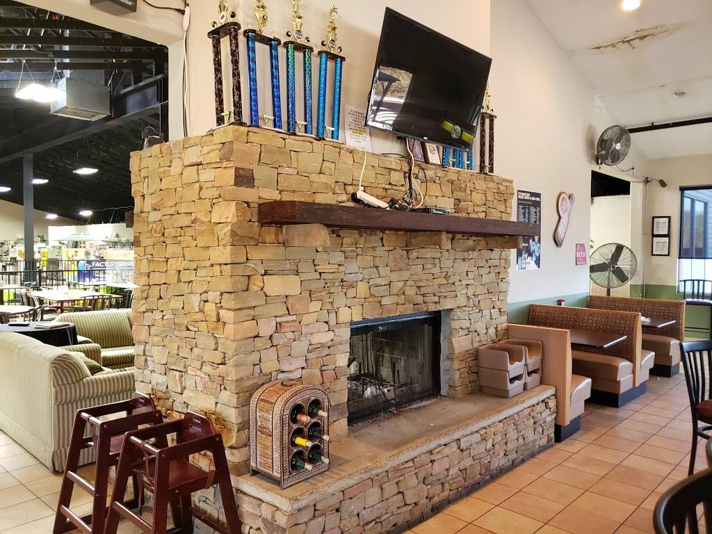 Mountain Top Bar & Grill | restaurant | 2475 Westel Rd, Rockwood, TN 37854, USA | 8653542140135 OR +1 865-354-2140 ext. 135