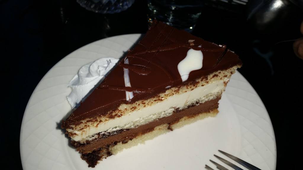 Coal Vines | restaurant | 1251 E Southlake Blvd #301, Southlake, TX 76092, USA | 8173100850 OR +1 817-310-0850