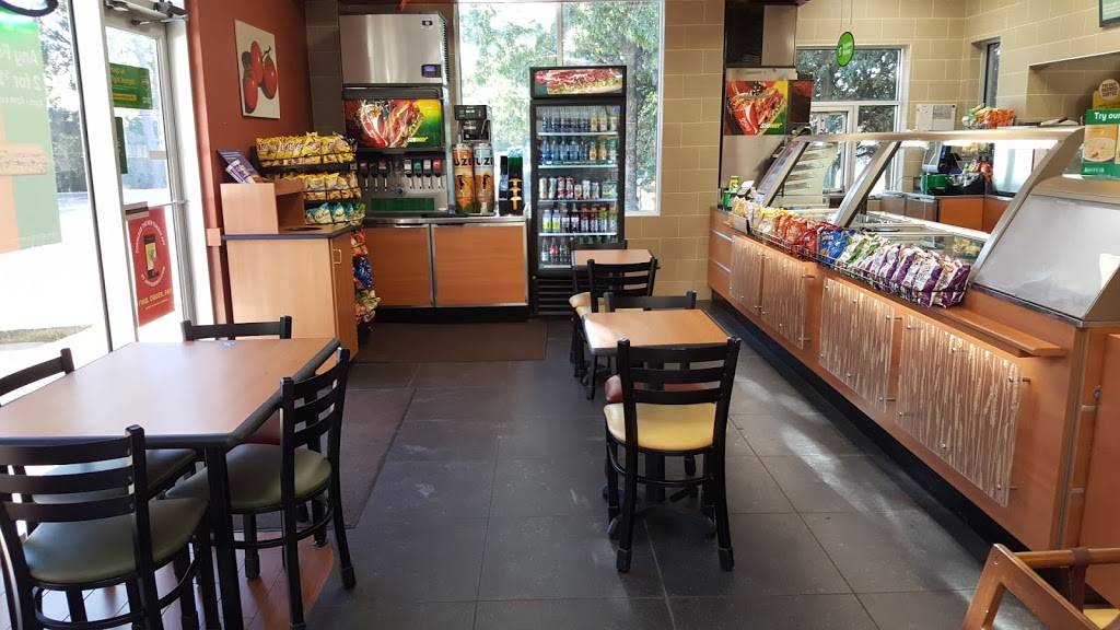 Subway | meal takeaway | 15940 Tiger Bend Rd, Baton Rouge, LA 70817, USA | 2257533851 OR +1 225-753-3851