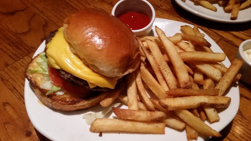 Outback Steakhouse | restaurant | 3730 S Reed Rd, Kokomo, IN 46902, USA | 7654536283 OR +1 765-453-6283