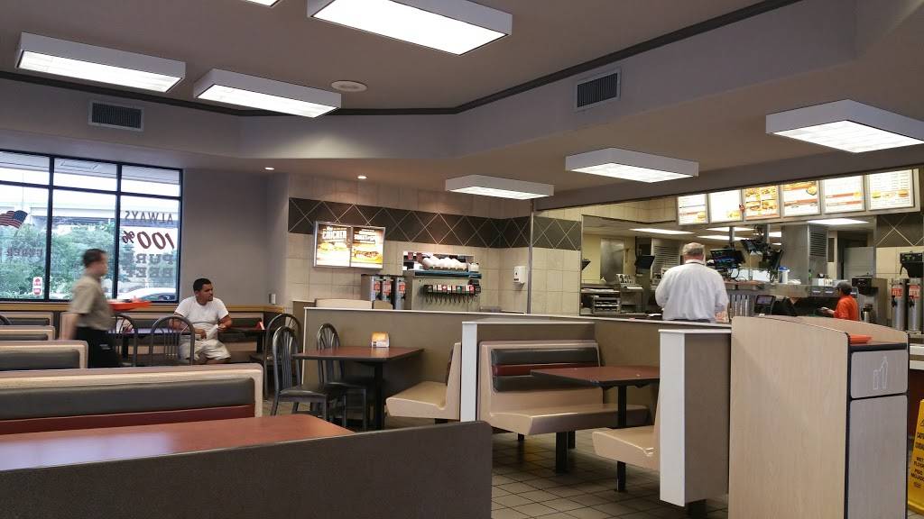 Whataburger | restaurant | 18417 US Highway 281 N, San Antonio, TX 78258, USA | 2104967730 OR +1 210-496-7730