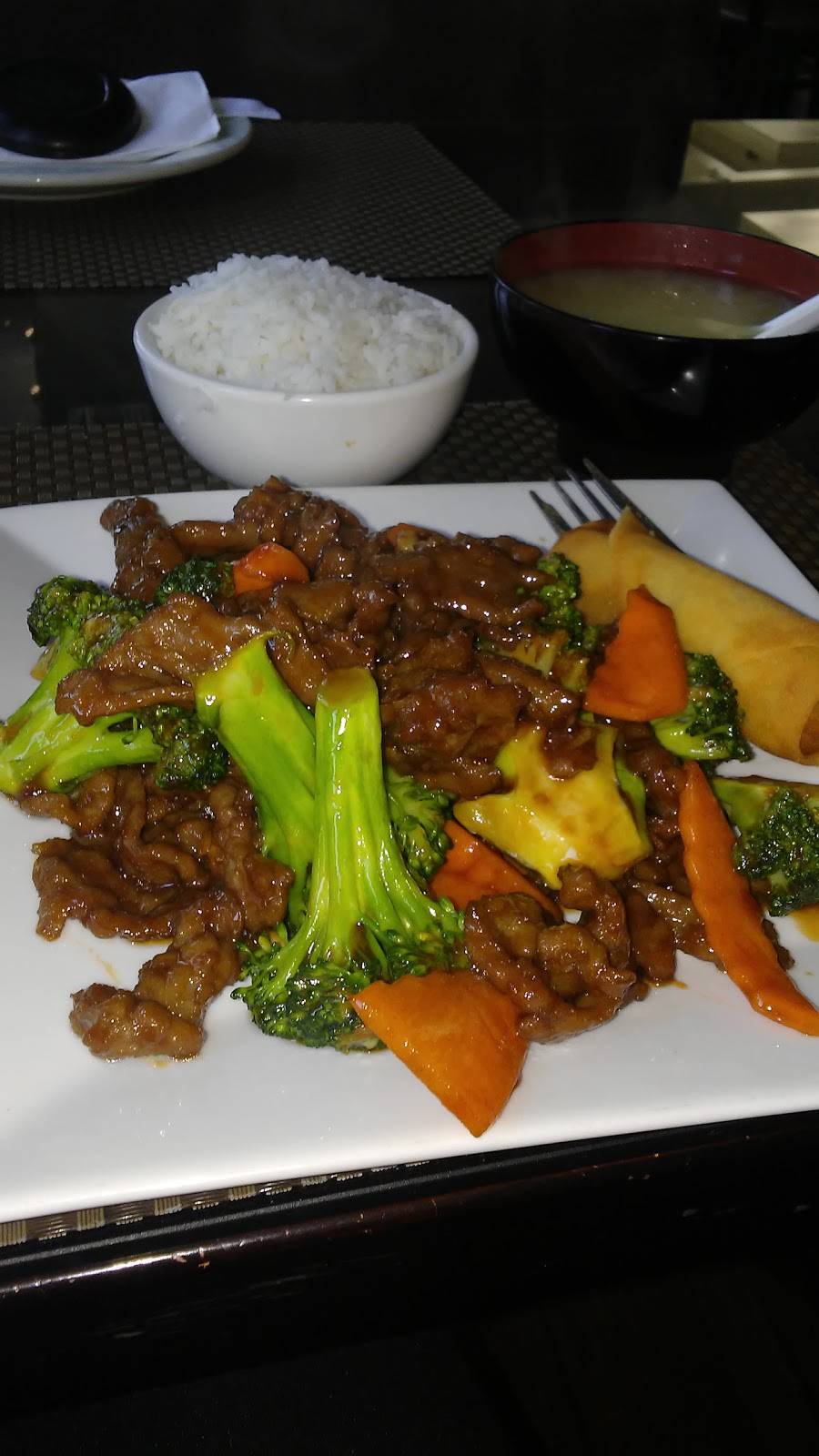 Zens Sushi and Gourmet Asian Cuisine | restaurant | 2650 Foothill Blvd #3510, La Crescenta-Montrose, CA 91214, USA | 8182753223 OR +1 818-275-3223