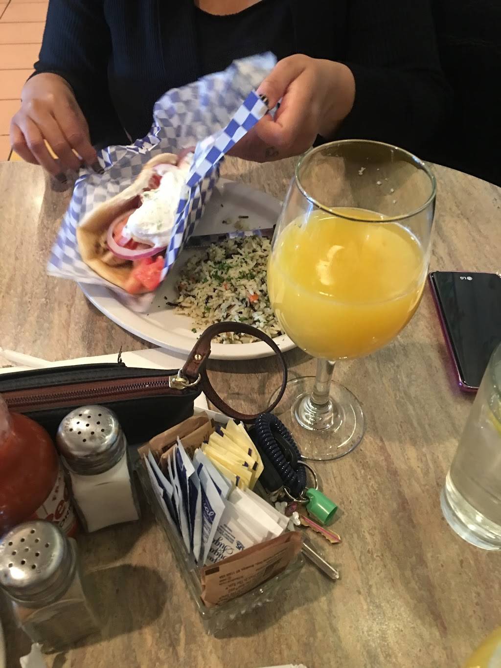 Kostas | restaurant | 1561 Hertel Ave, Buffalo, NY 14216, USA | 7168385225 OR +1 716-838-5225