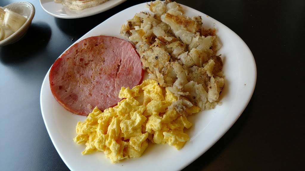 The Village Diner | restaurant | 28149 Miles Rd, Chagrin Falls, OH 44022, USA | 4402481332 OR +1 440-248-1332