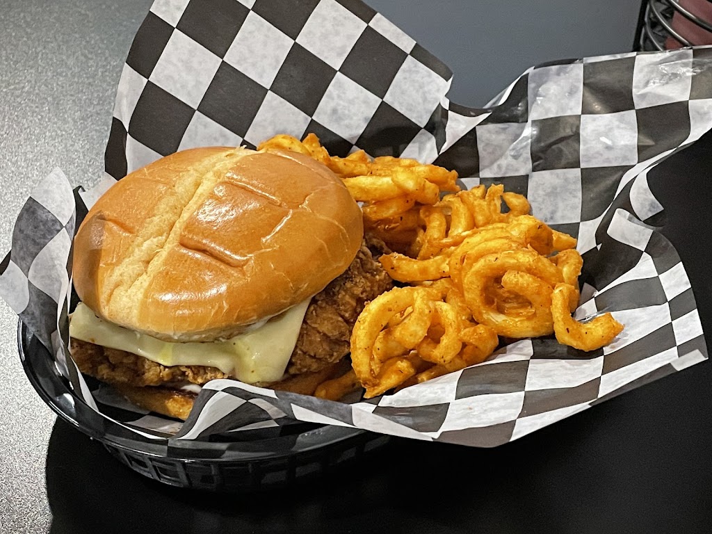 Dizzy Donkey Saloon | restaurant | 311 N Spruce St, Abilene, KS 67410, USA | 7855710458 OR +1 785-571-0458