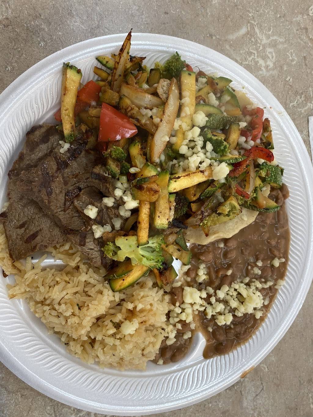 La Luna Pupusas Tacos Burritos | restaurant | Berryville, AR 72616, USA | 8703500342 OR +1 870-350-0342