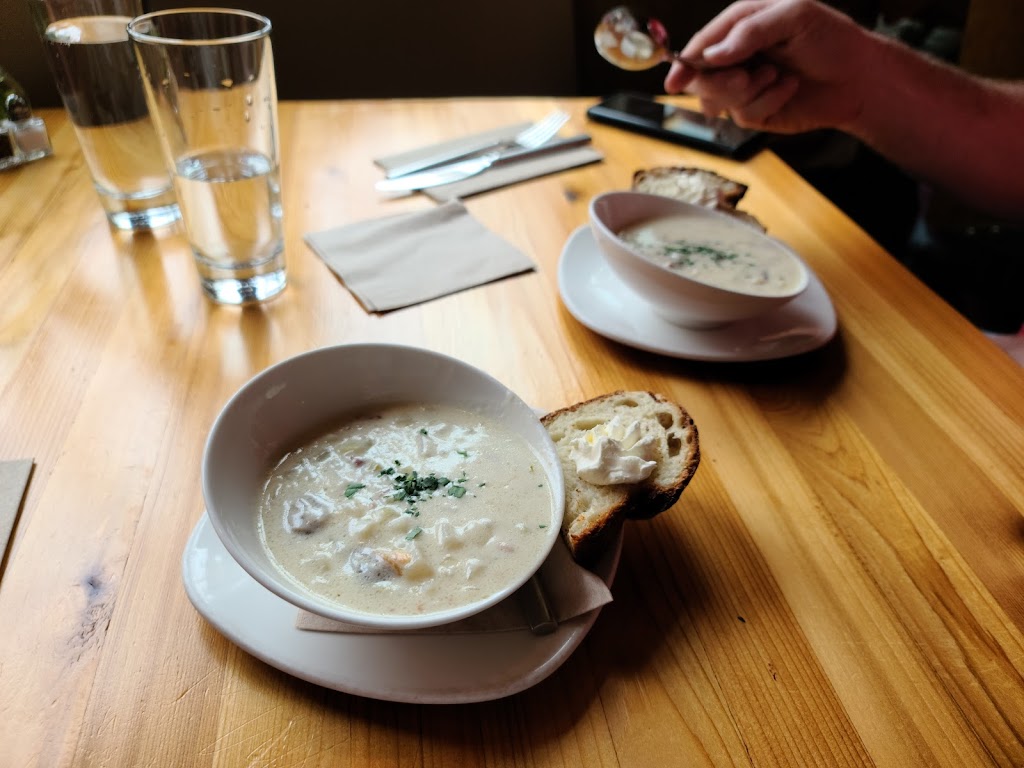 Ona Restaurant & Lounge | restaurant | 131 US-101, Yachats, OR 97498, USA | 5415476627 OR +1 541-547-6627