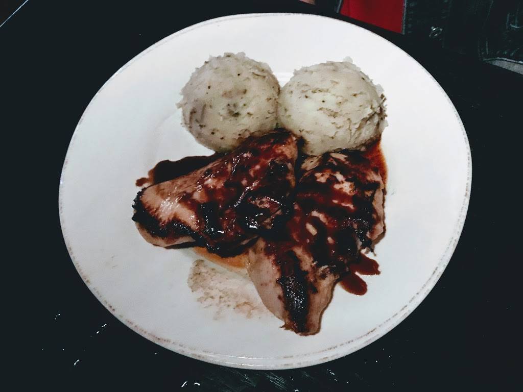 The Blacksmith | restaurant | 101 Washington Square, Washington, IL 61571, USA | 3094445111 OR +1 309-444-5111