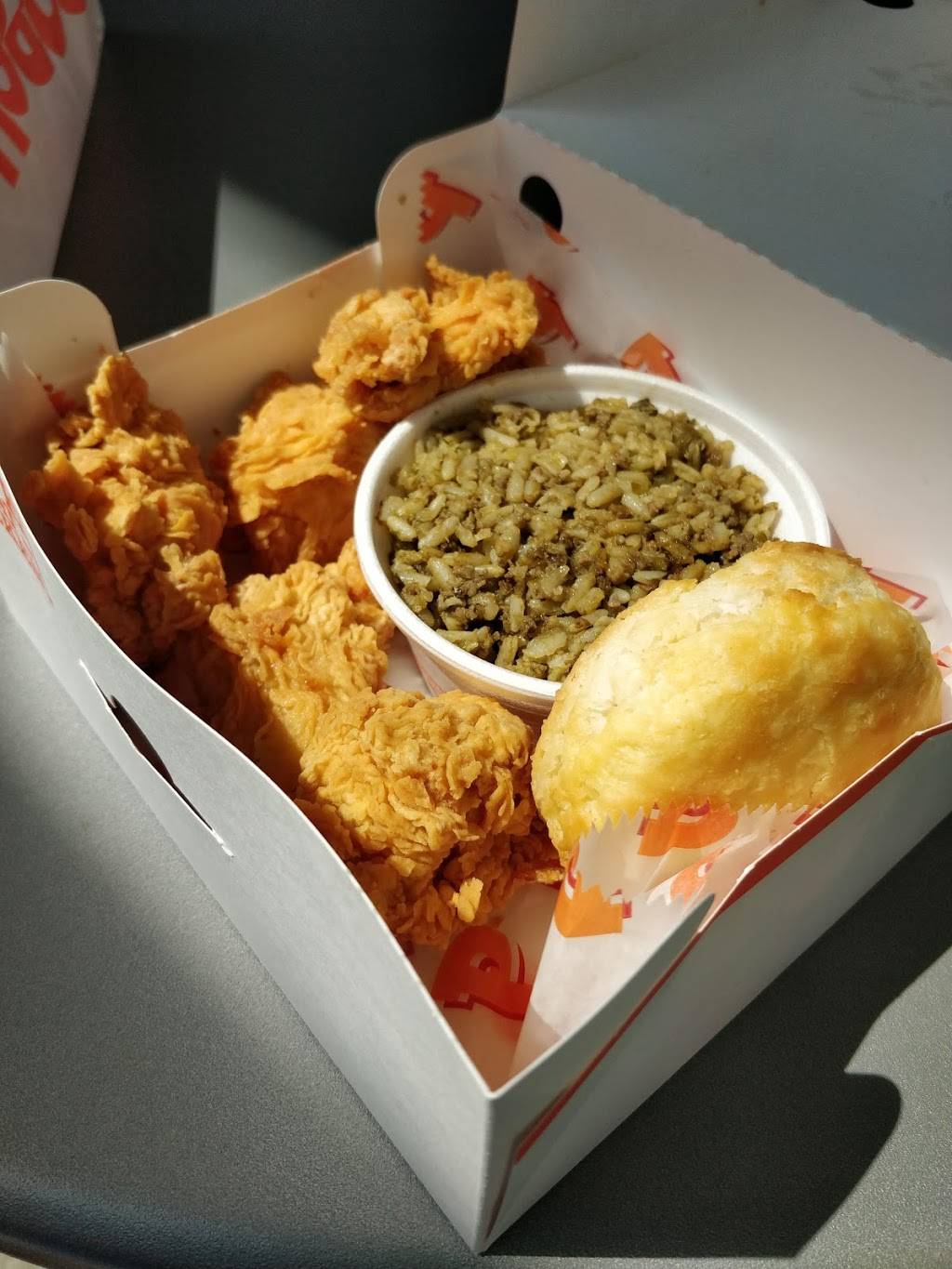 Popeyes Louisiana Kitchen | restaurant | 6924 Beach Boulevard K2-334, Buena Park, CA 90621, USA | 7146767440 OR +1 714-676-7440