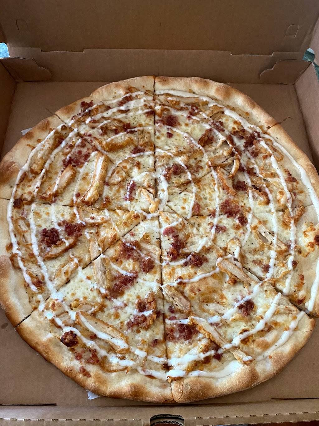 Family Kitchen and Pizzeria | restaurant | 8814 VT-30, South Londonderry, VT 05155, USA | 8022970458 OR +1 802-297-0458