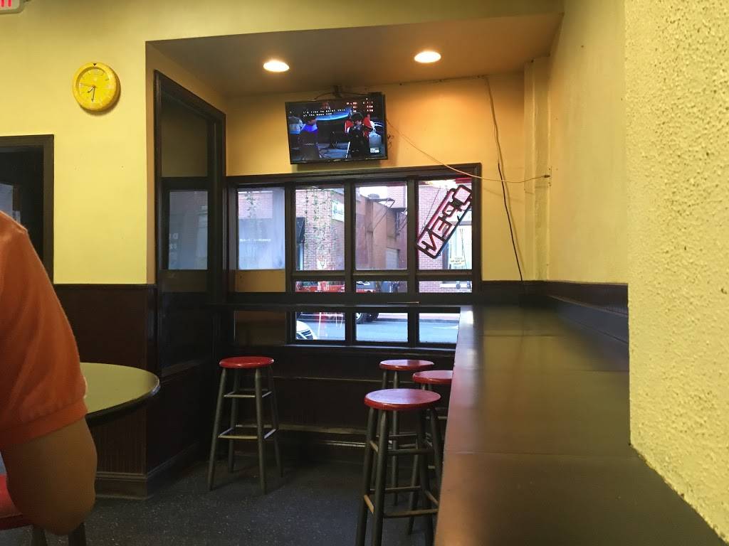 Mimmos Pizza | restaurant | 71 Pleasant St, Northampton, MA 01060, USA | 4135841711 OR +1 413-584-1711