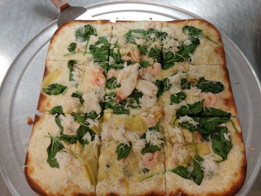 Rocknbeach Family Pub and Grub | restaurant | 1200 N Montesano St, Westport, WA 98595, USA | 3605052153 OR +1 360-505-2153