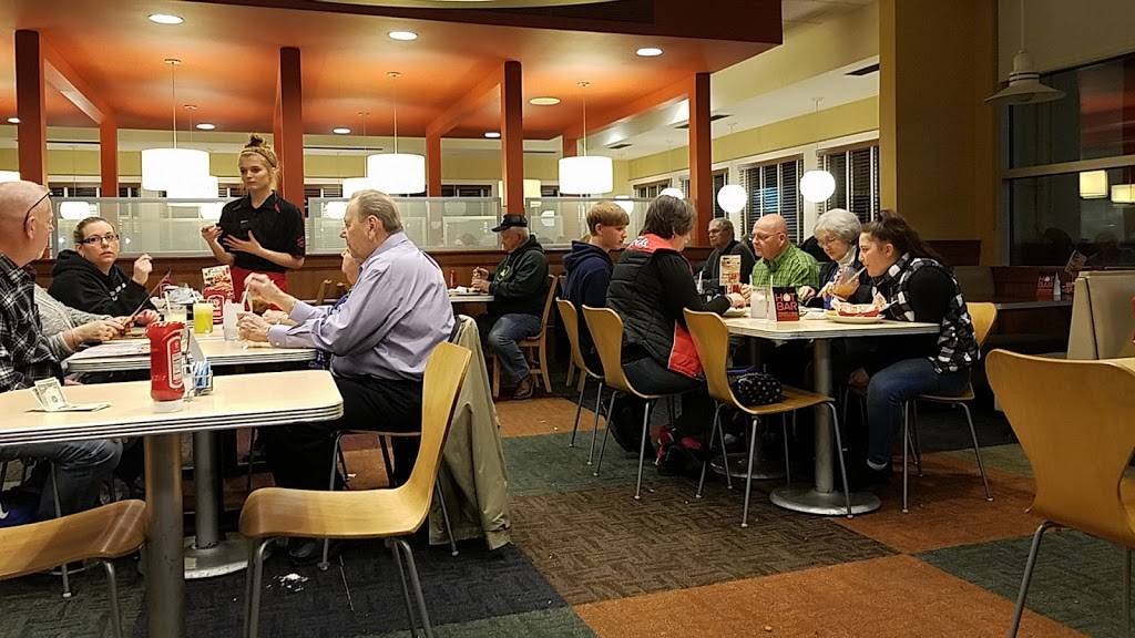 Frischs Big Boy | restaurant | 2192 Winemiller Ln, Batavia, OH 45103, USA | 5137357100 OR +1 513-735-7100