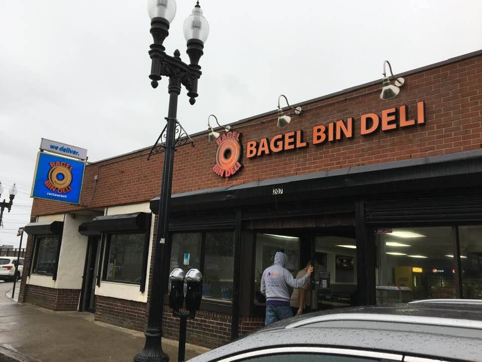 Bagel Bin Deli | meal takeaway | 207 Shirley Ave, Revere, MA 02151, USA | 7812857191 OR +1 781-285-7191