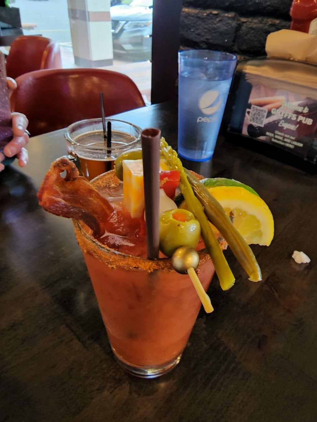 Gryffs Pub- Eugene | restaurant | 2101 Bailey Hill Rd L, Eugene, OR 97405, USA | 5412303557 OR +1 541-230-3557