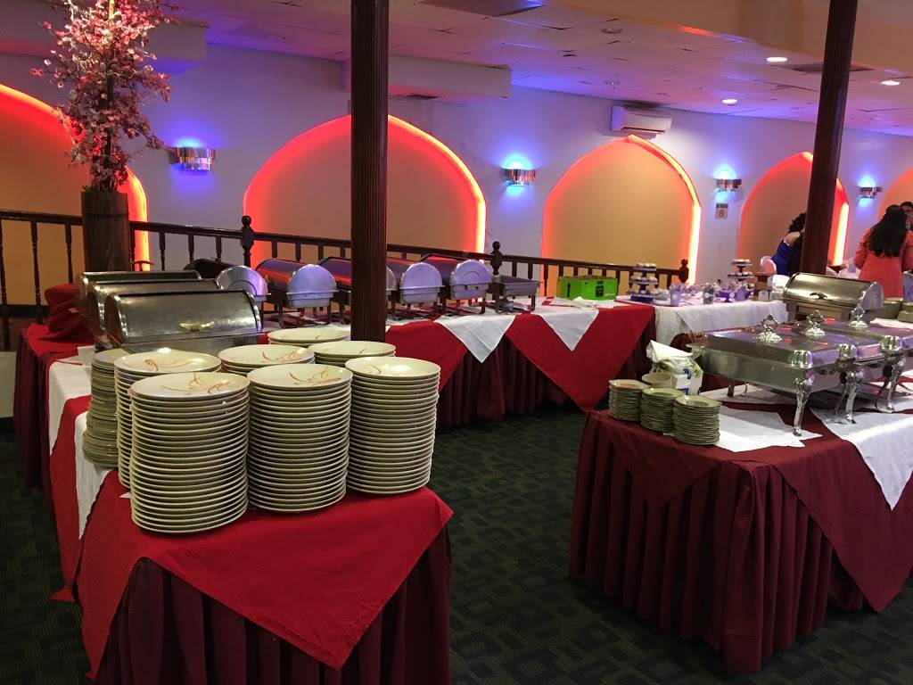 Taj Mahal Restaurant & Party Hall | restaurant | 148-01 Hillside Avenue, Queens, NY 11366, USA | 7182972201 OR +1 718-297-2201