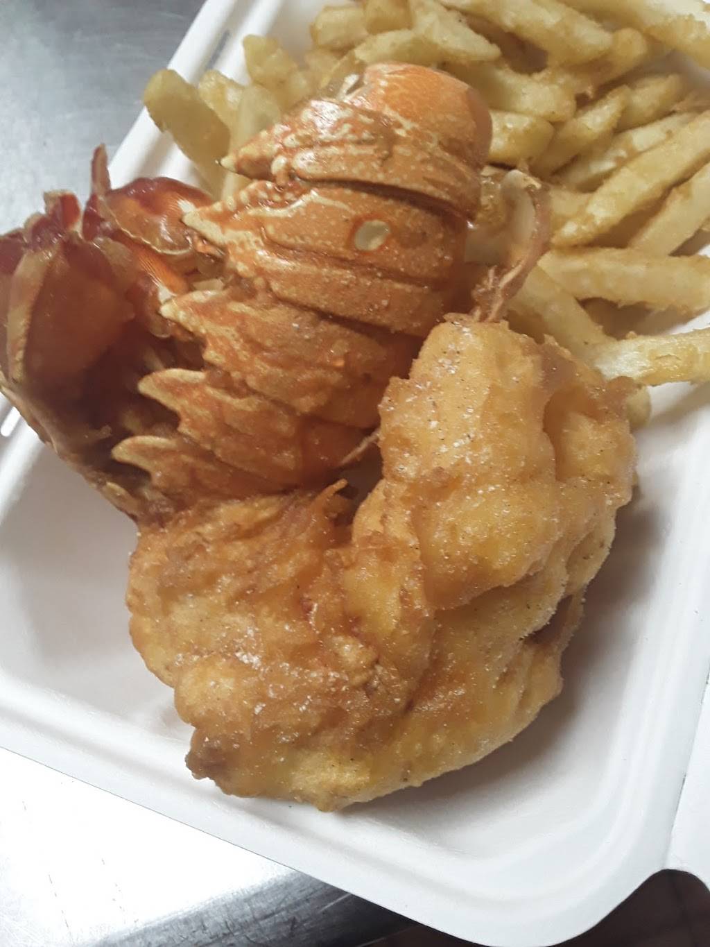 Fishhouseandcrispychicke | restaurant | 3766 White Plains Rd, The Bronx, NY 10467, USA | 3472752188 OR +1 347-275-2188