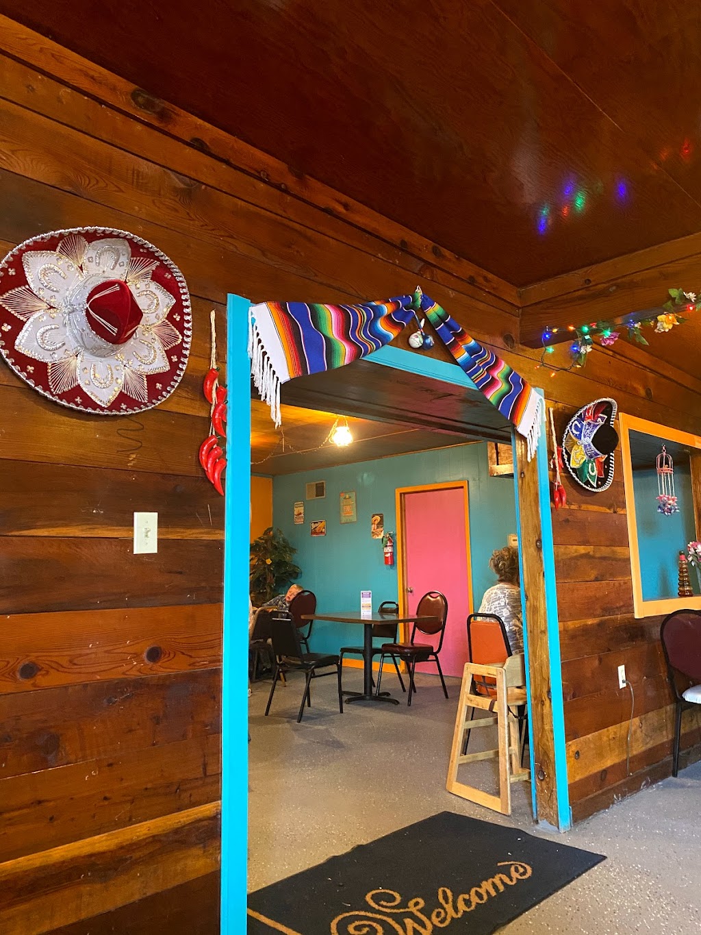 Albertos Restaurant | restaurant | 800 E Oklahoma Ave #2843, Ulysses, KS 67880, USA | 6203561059 OR +1 620-356-1059