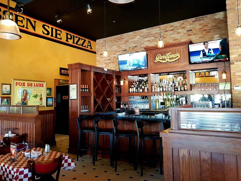 Giordanos | restaurant | 1323 W Lake St, Addison, IL 60101, USA | 6304580044 OR +1 630-458-0044