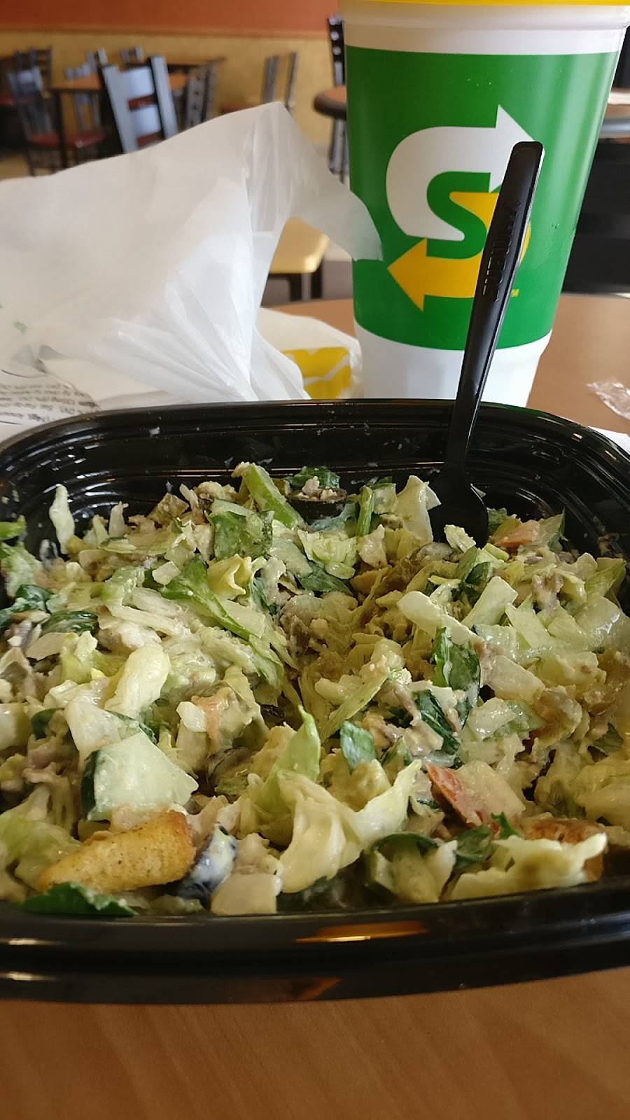 Subway Restaurants | restaurant | University Commons, 603 W University Ave Suite 122, Georgetown, TX 78626, USA | 5128685200 OR +1 512-868-5200