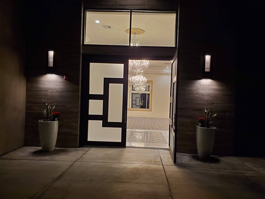 R Banquet | restaurant | 651 W Whittier Blvd, La Habra, CA 90631, USA | 6266183032 OR +1 626-618-3032