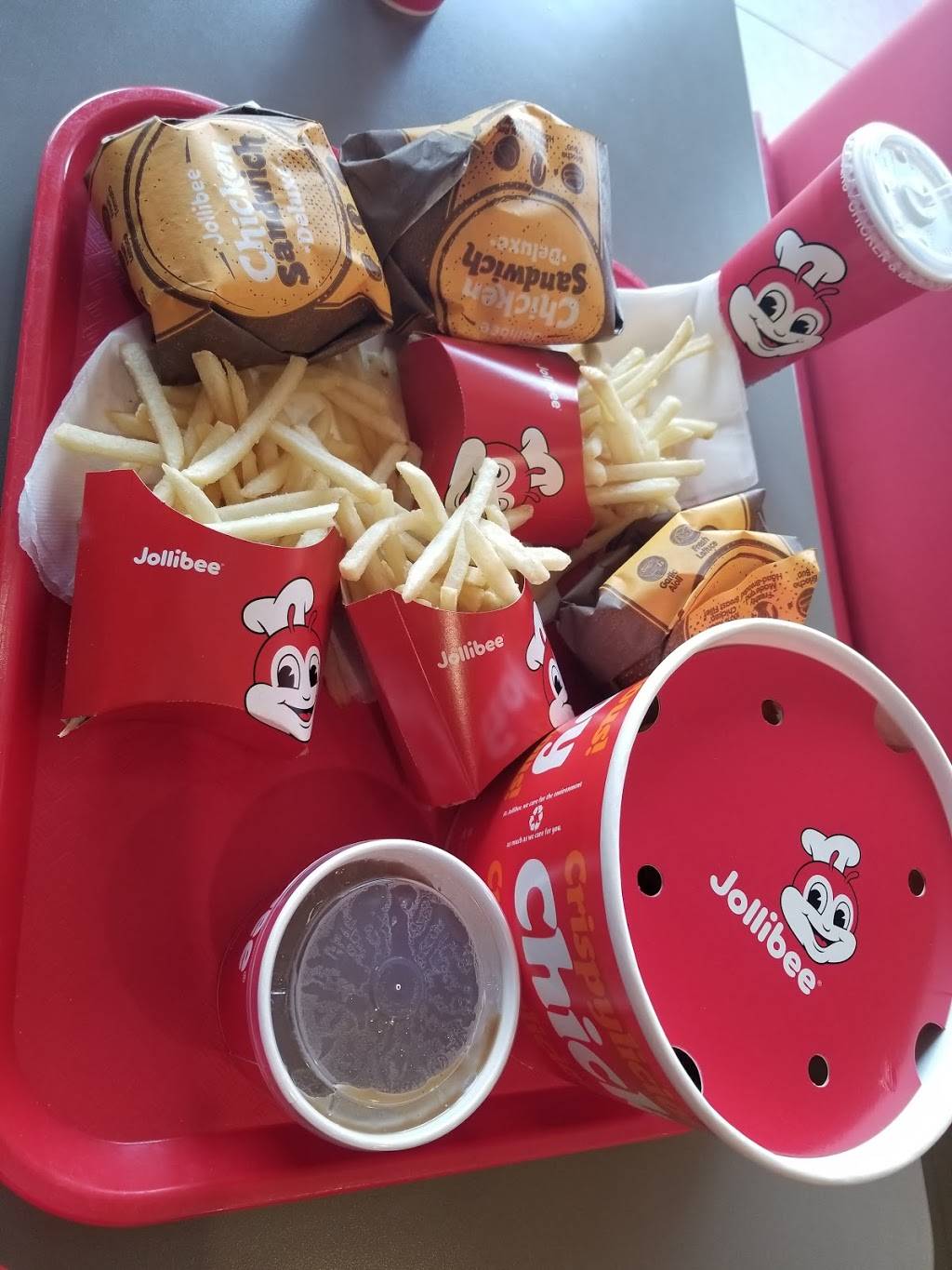 Jollibee | restaurant | 3534 Callan Blvd, South San Francisco, CA 94080, USA | 6506340803 OR +1 650-634-0803