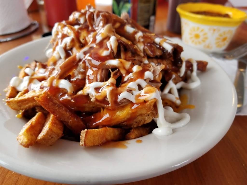 Porkys Place & Backyard BBQ | restaurant | 7404 Ethan Allen Hwy, New Haven, VT 05472, USA | 8028772600 OR +1 802-877-2600