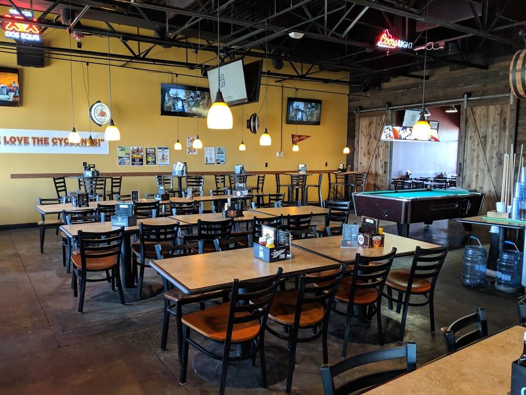 West Towne Pub | restaurant | 4518 Mortensen Rd #101, Ames, IA 50014, USA | 5152924555 OR +1 515-292-4555