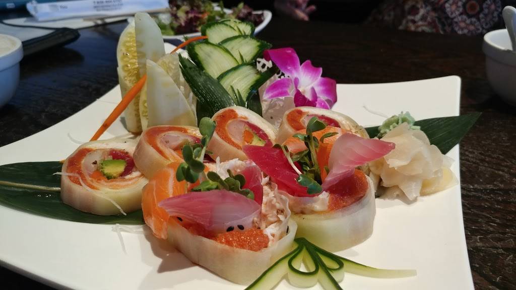 Ki Sushi & Sake Bar | restaurant | 8650 Genesee Ave Suite 105, San Diego, CA 92122, USA | 8584040707 OR +1 858-404-0707
