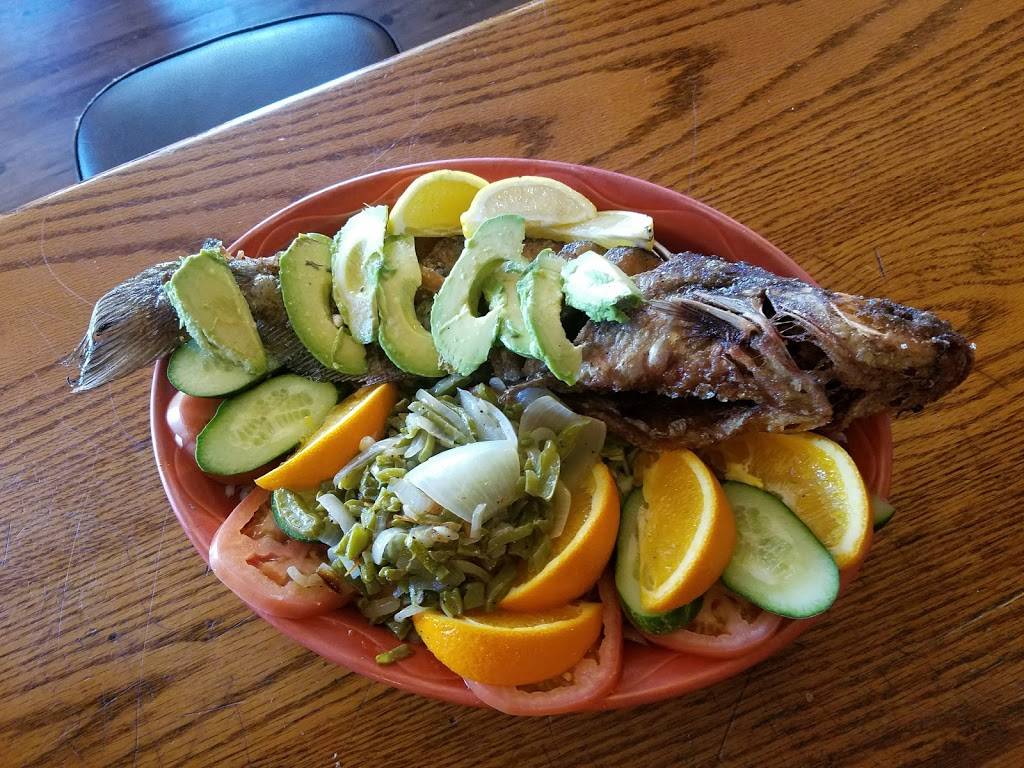 El Charro | restaurant | 942 N Golden State Blvd, Turlock, CA 95380, USA | 2096682650 OR +1 209-668-2650