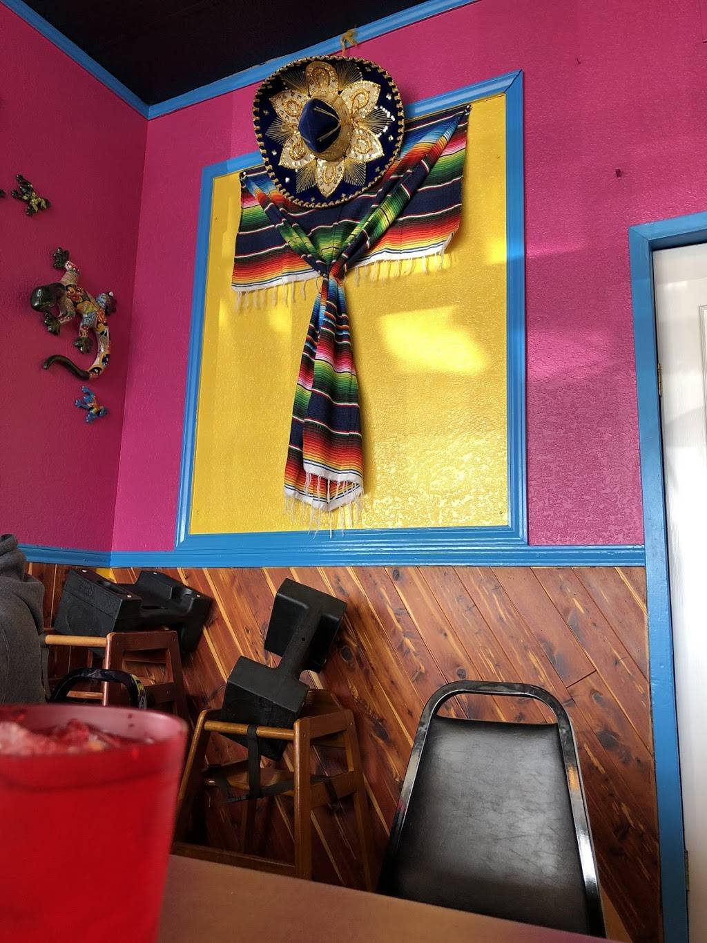 El Charro Tapatio | restaurant | 1615 W Waco Dr, Waco, TX 76707, USA | 2547521961 OR +1 254-752-1961